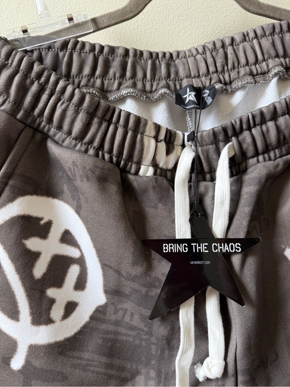 Weekend riot Sweatpants with White Drawstring - Picture 2 of 5
